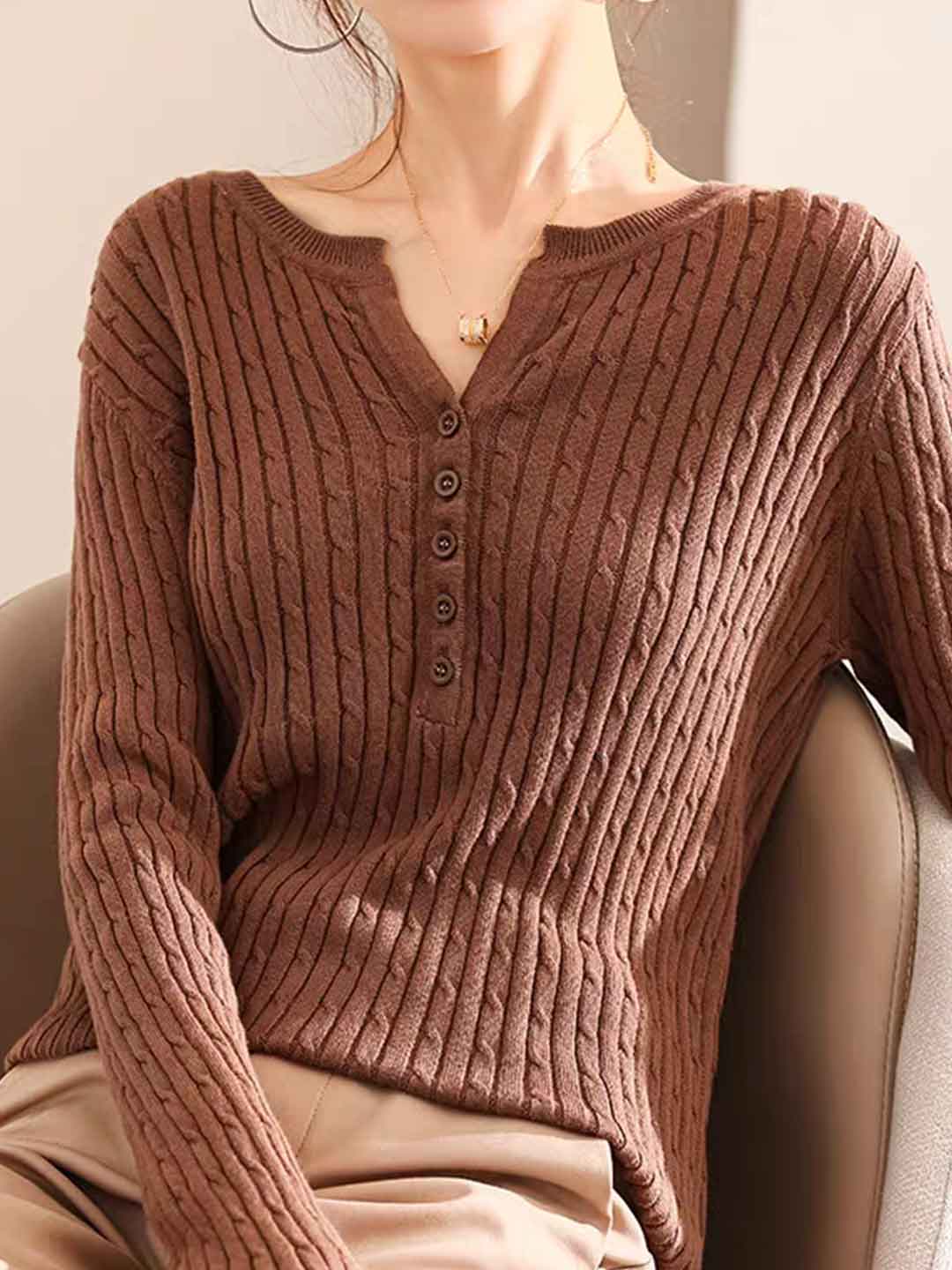 Bella Classic V-Neck Solid Color Knitted Sweater